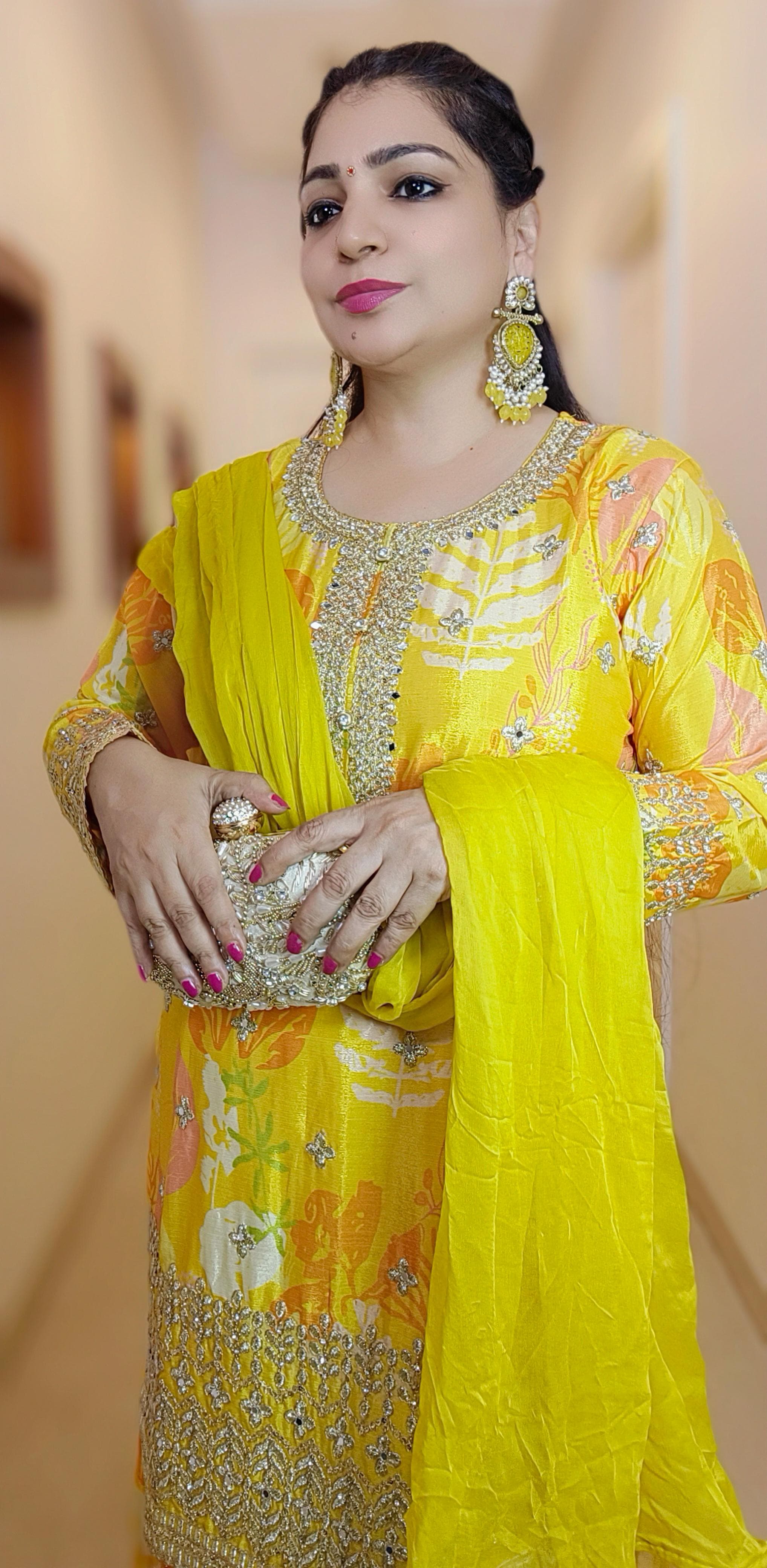 YELLOW