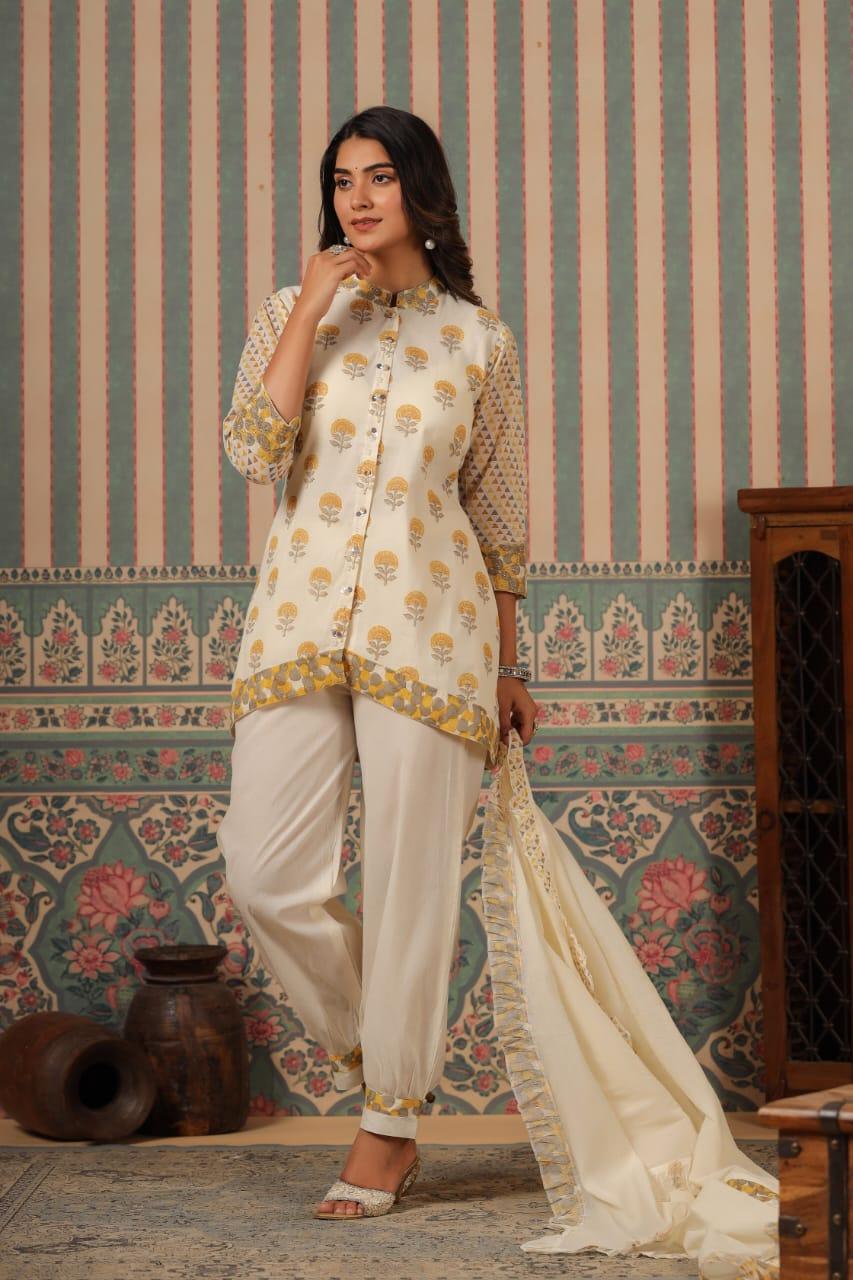 WHITE & YELLOW PRINT