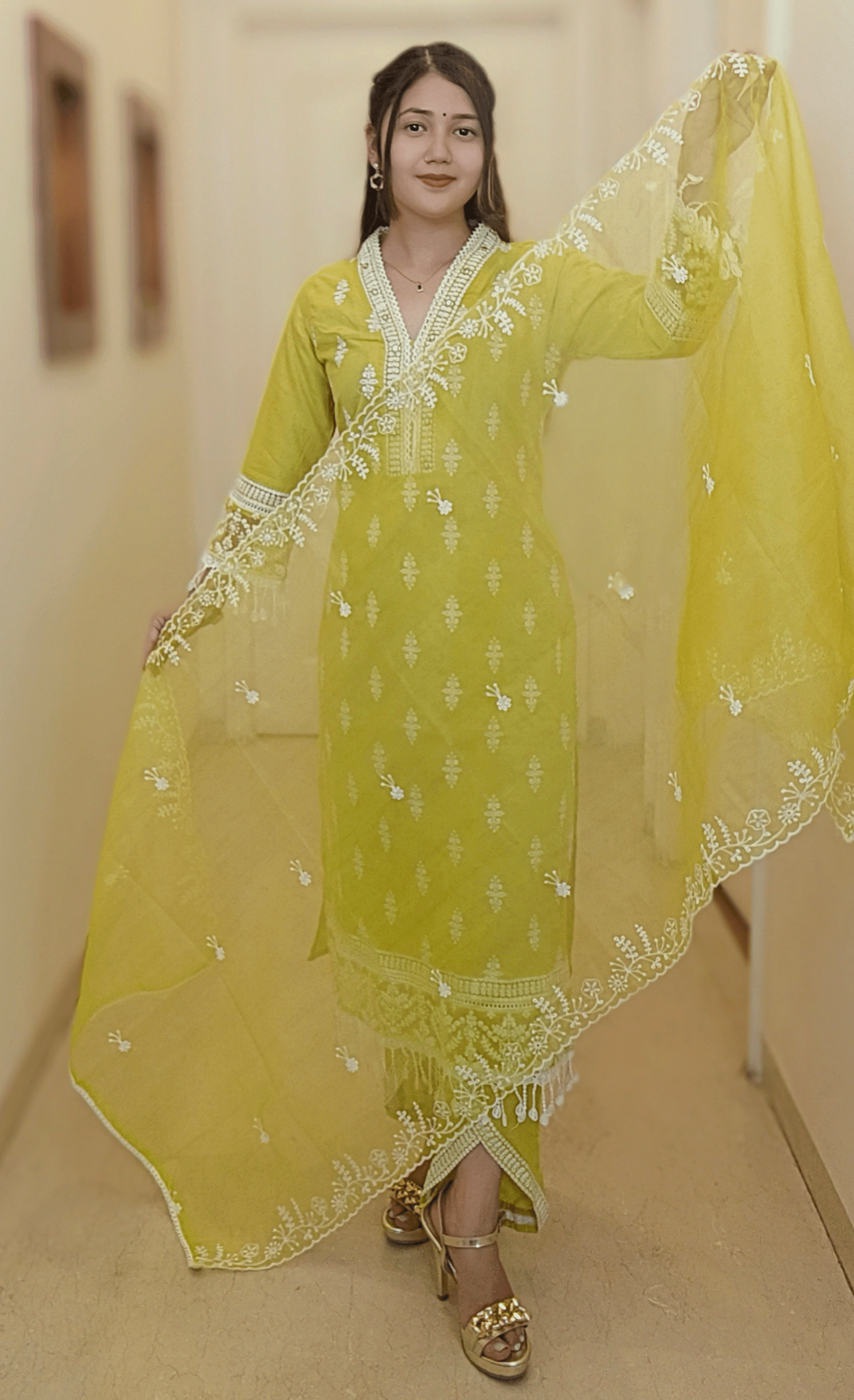YELLOW