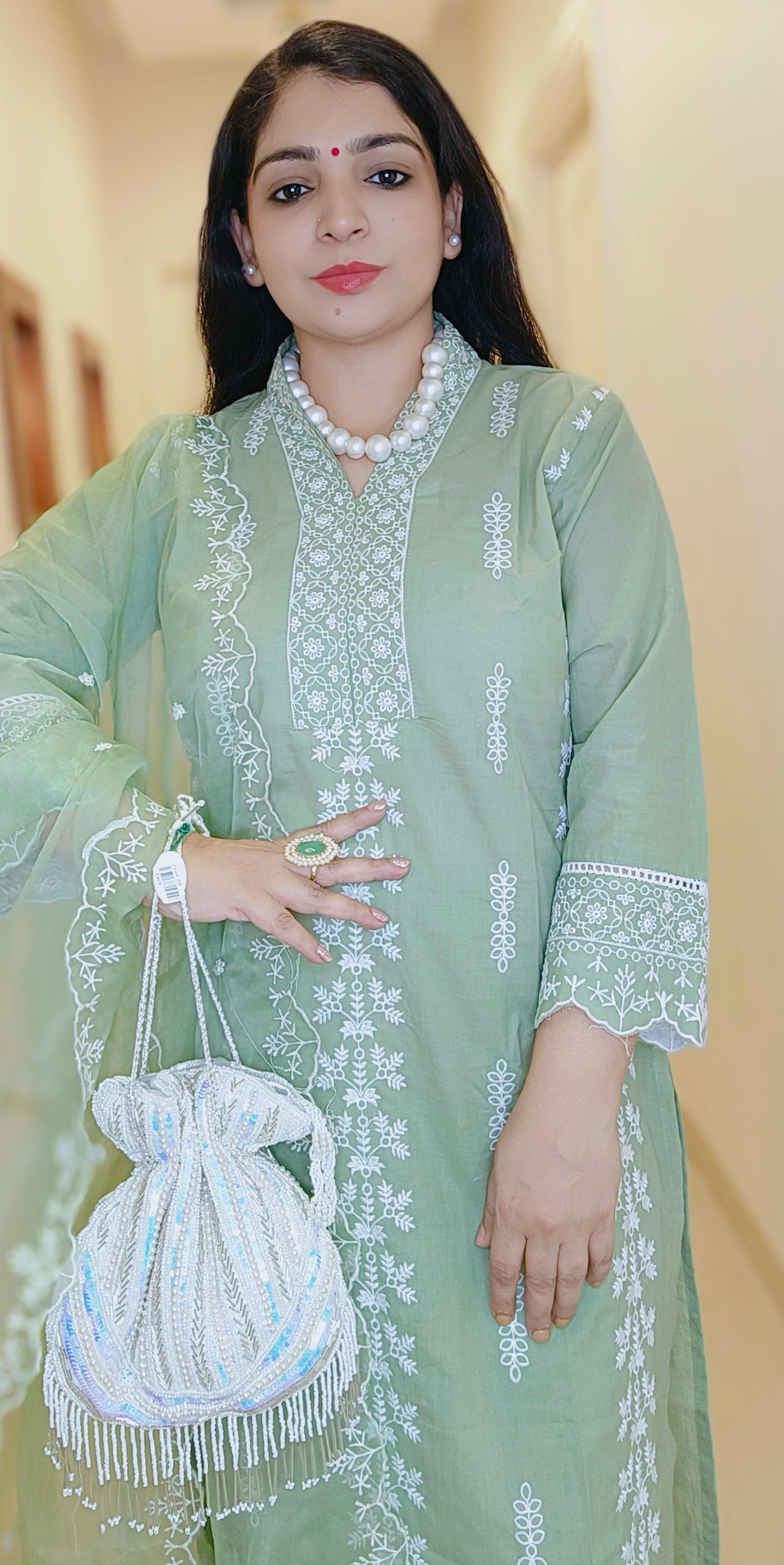 GREEN
