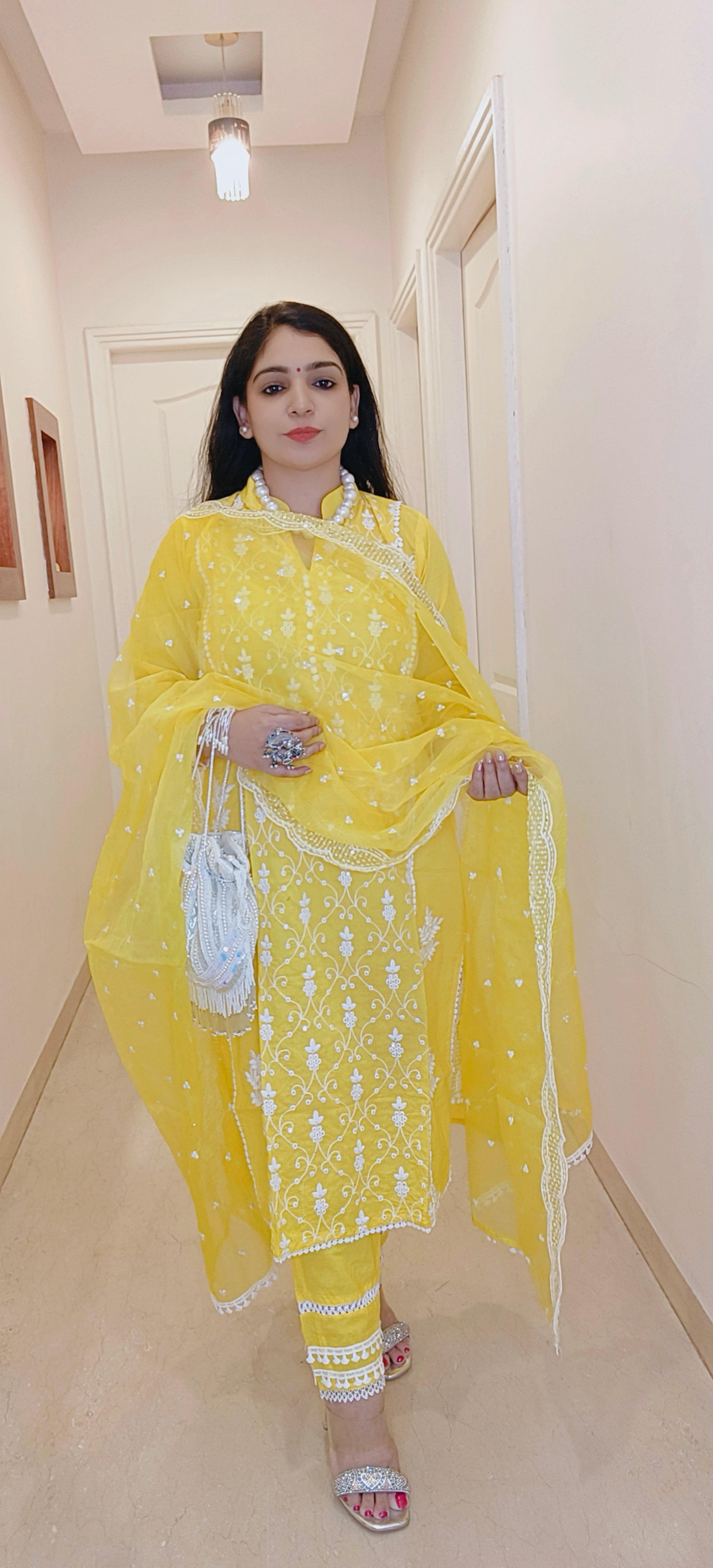 YELLOW
