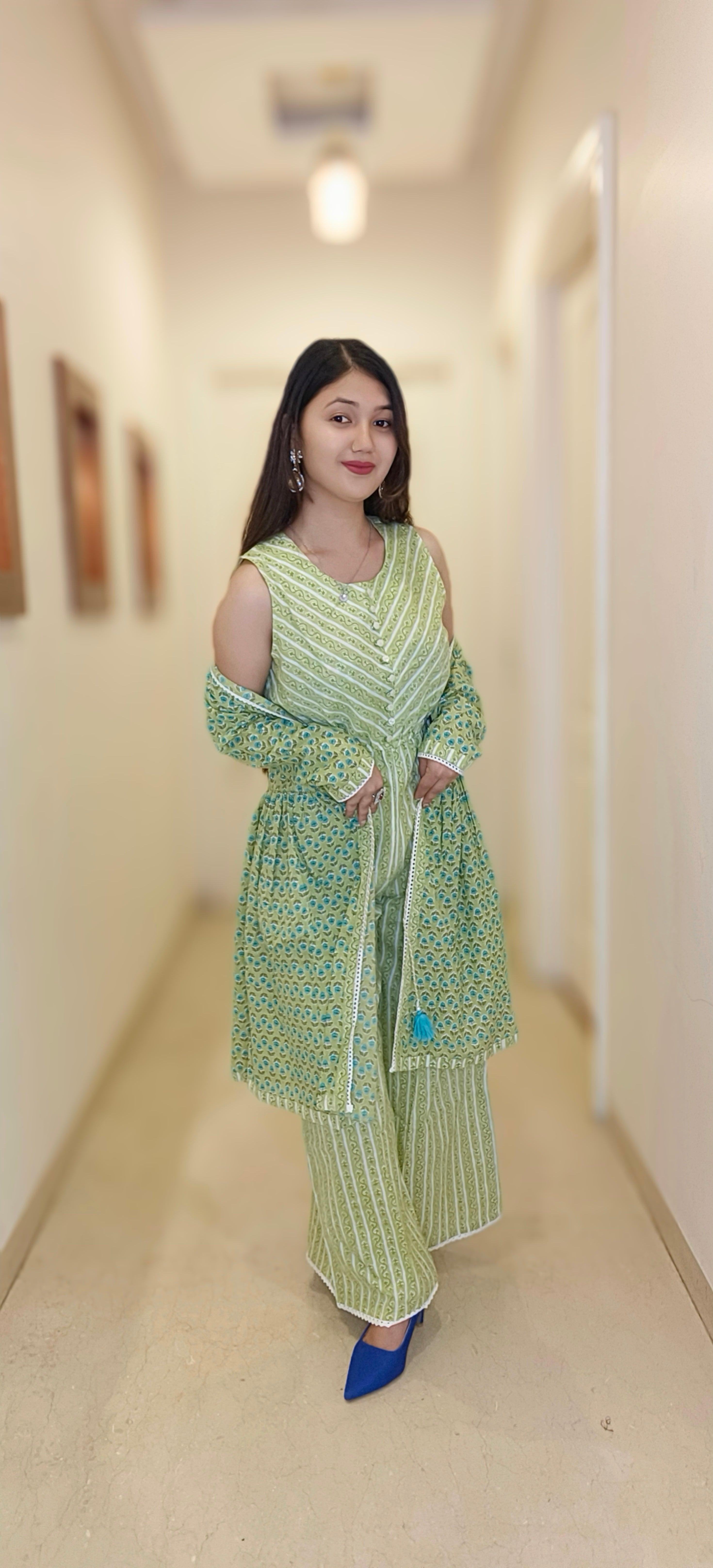 GREEN