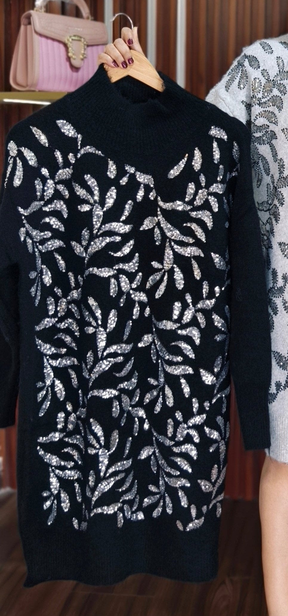 WOMEN'S PLUS SIZE SHIFT DRESS WITH EMBELLISHED ILLUSION DETAILING