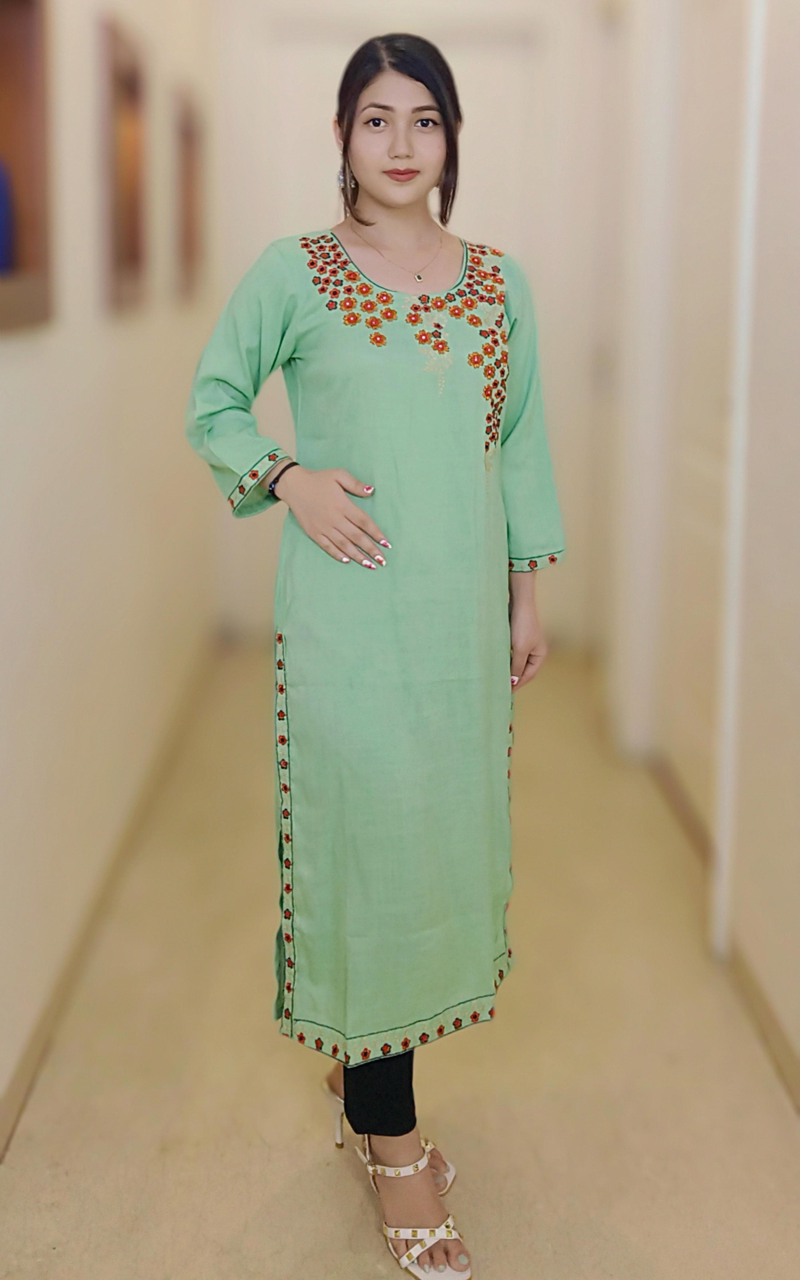 LIGHT GREEN