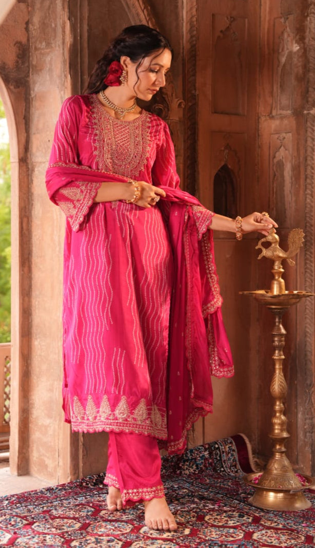 GREEN AND PINK CHINON PART YWEAR SUIT